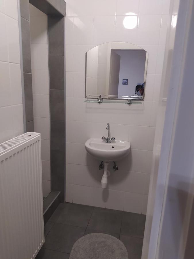 Pingpong Apartman Soltvadkert Exterior foto